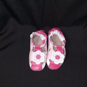 Girl's hot pink pansy sandals